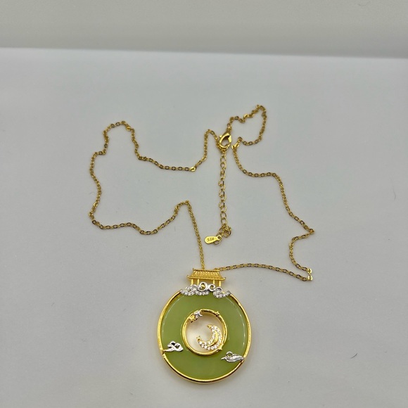 Green Round Jade Gold Chain Necklace with Czs - Picture 5 of 5